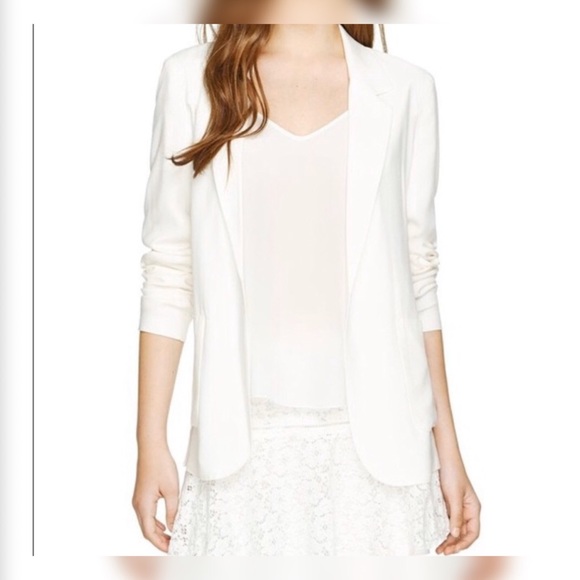 ARITZIA TNA White blazer - Picture 1 of 6